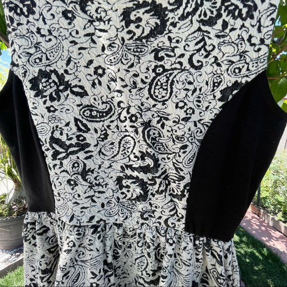 Rewind | Sleeveless Paisley Floral Print Pattern Dress - Picture 3 of 8